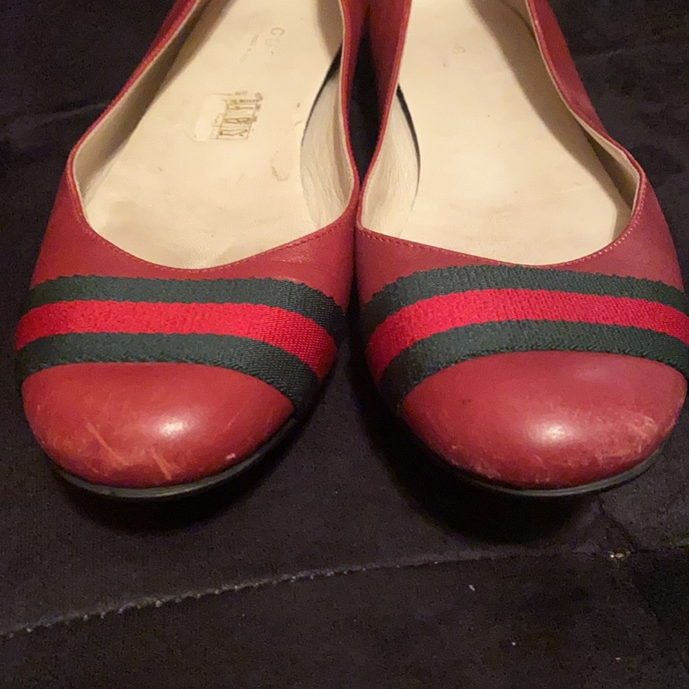 Red Gucci Flats - Picture 6 of 7